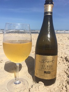 Cuvée Colette sur une plage du Brésil