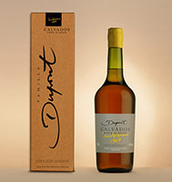 Bouteille avec boite : Calvados 1969 Bouteille avec boite : Calvados 1969